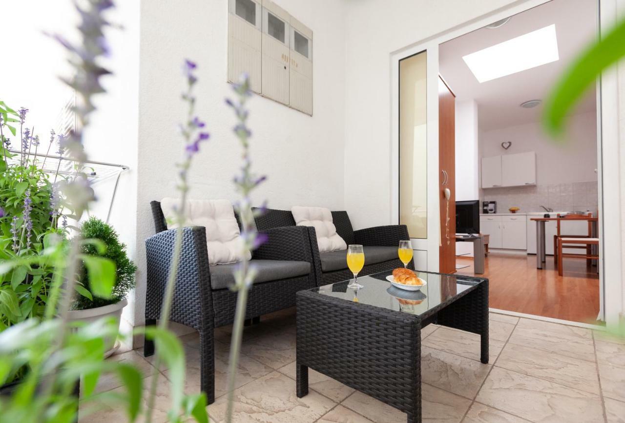 Apartments R Makarska Exterior foto